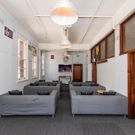 Hostel The Old Swan Barracks Perth Exteriér fotografie