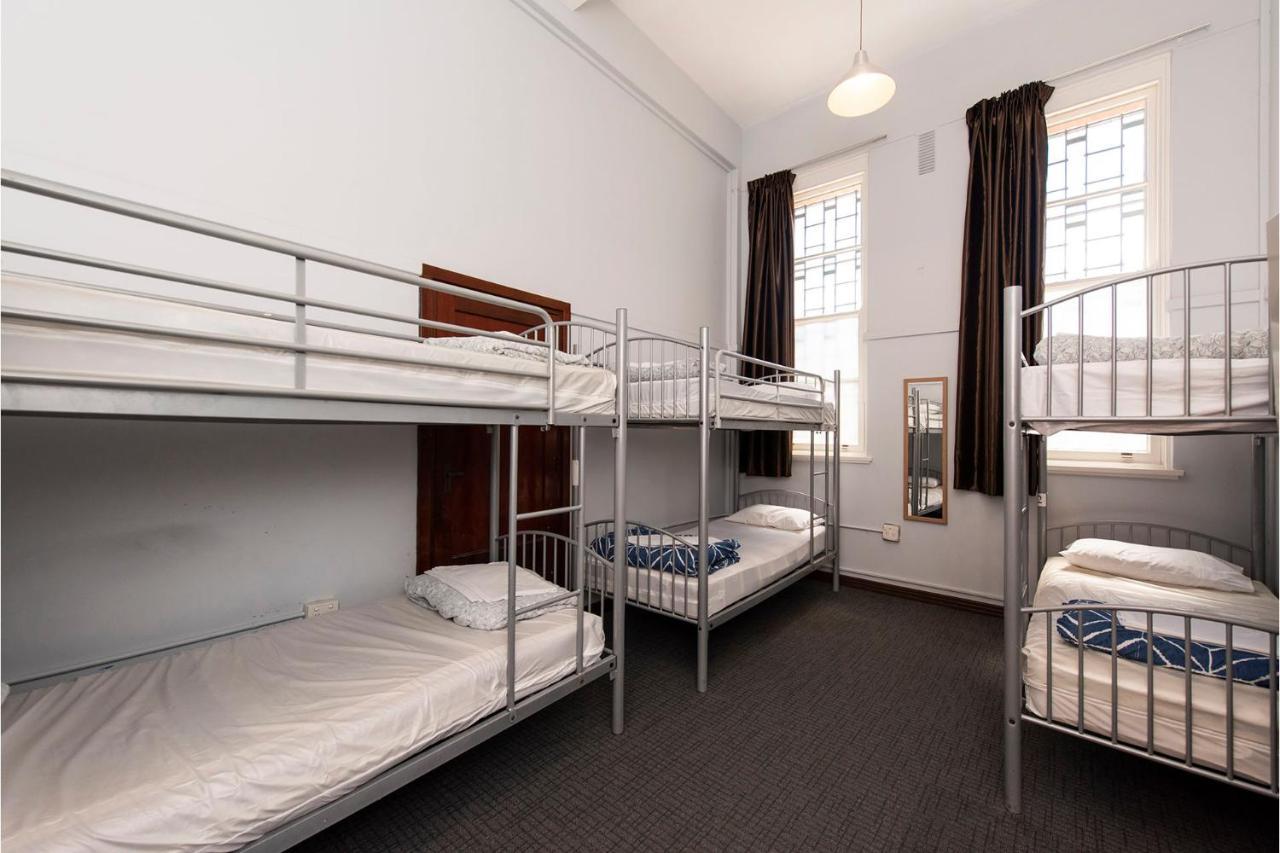 Hostel The Old Swan Barracks Perth Exteriér fotografie