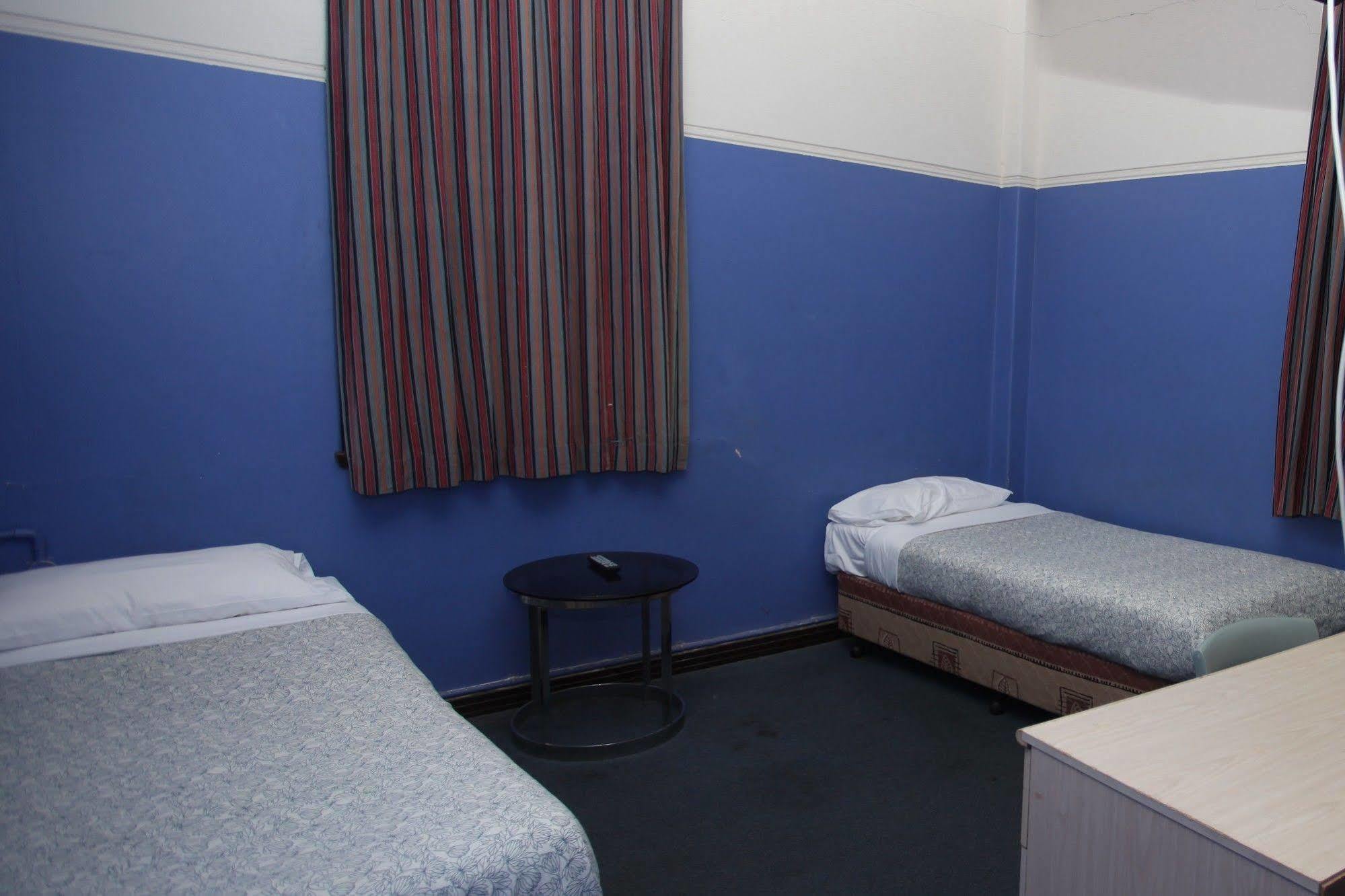 Hostel The Old Swan Barracks Perth Exteriér fotografie