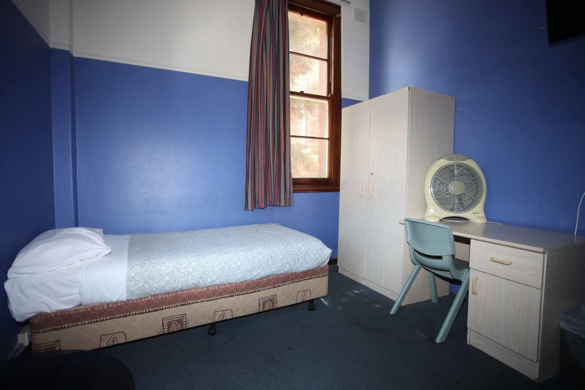 Hostel The Old Swan Barracks Perth Exteriér fotografie